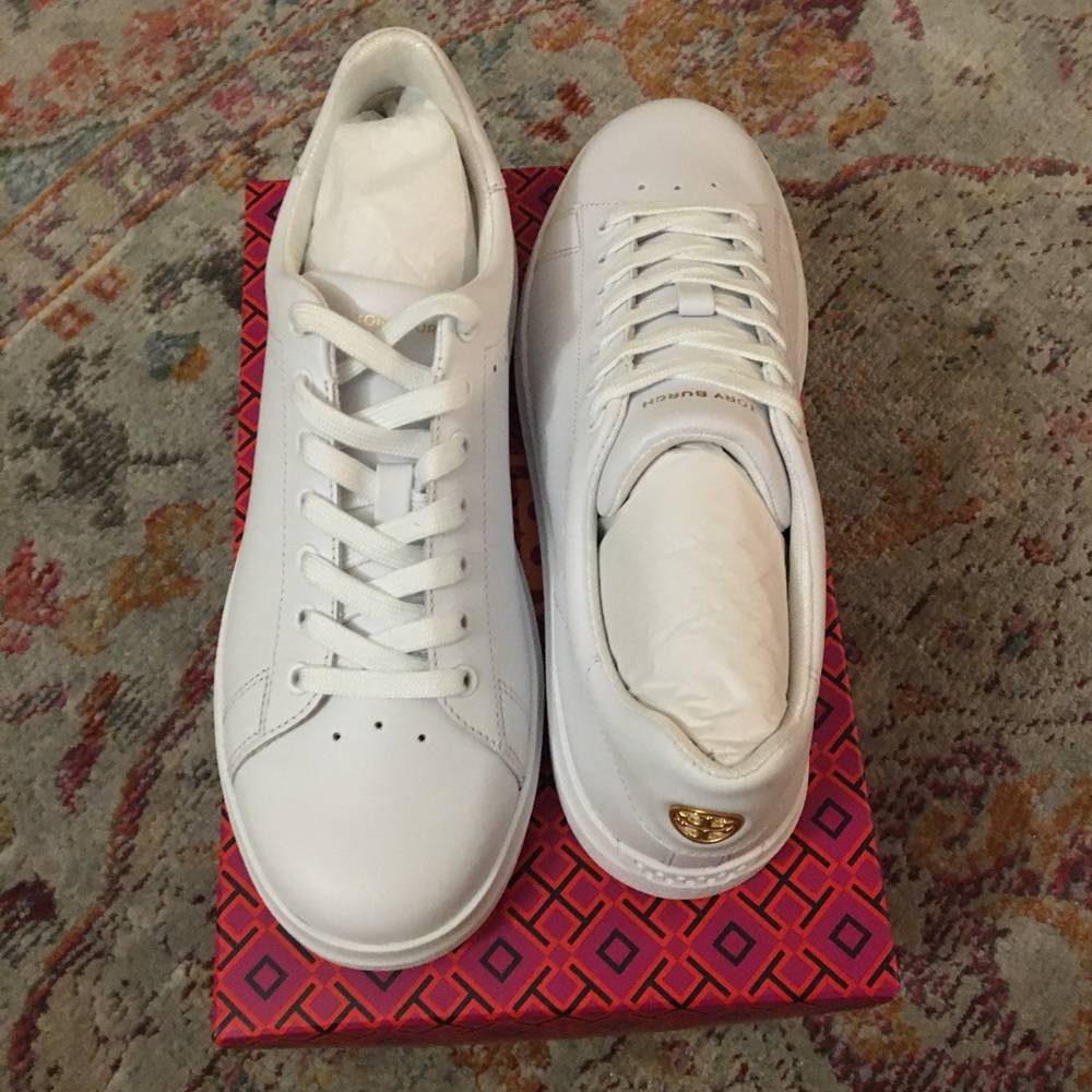 Tory Burch Court shoes